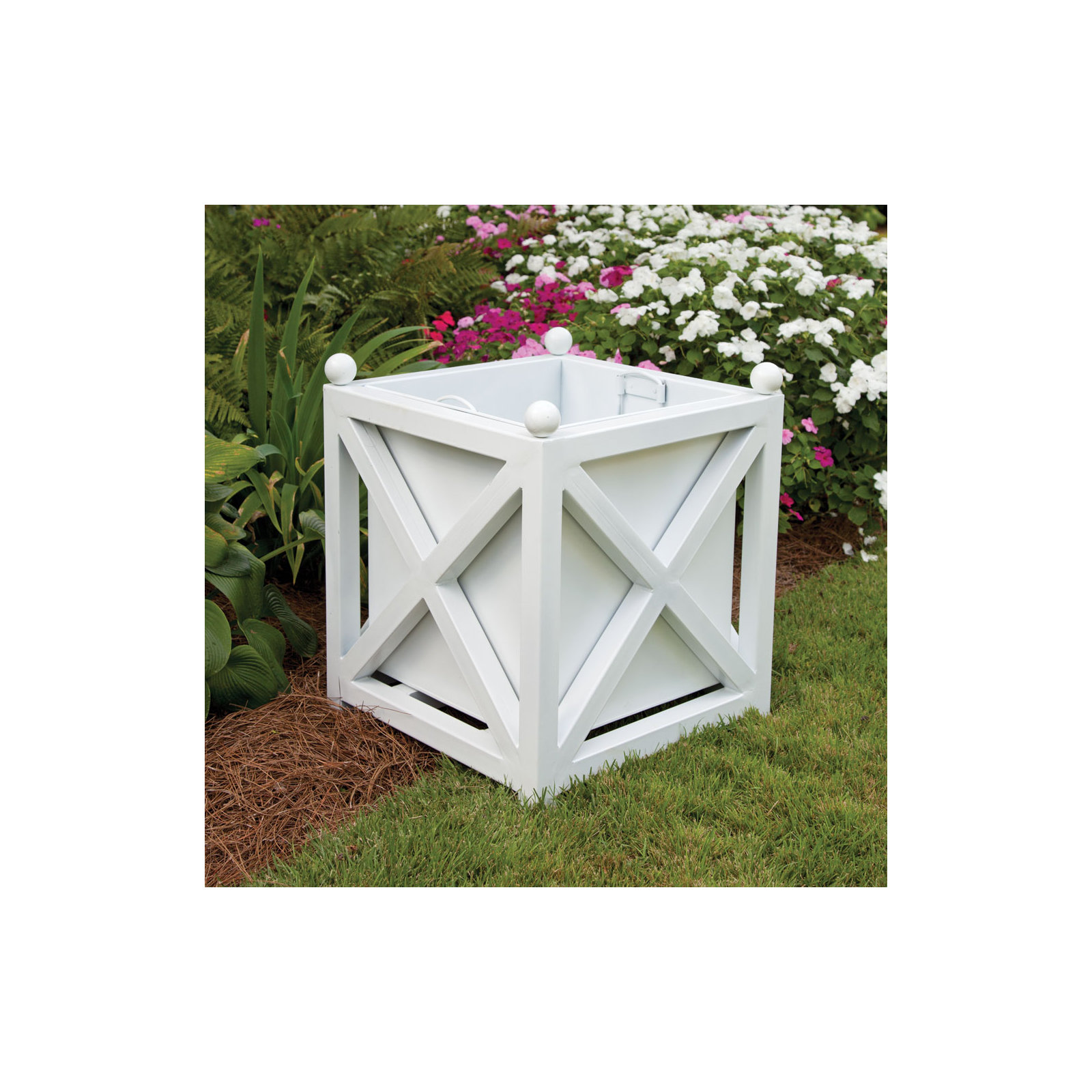 Tristan Metal Planter Box, White