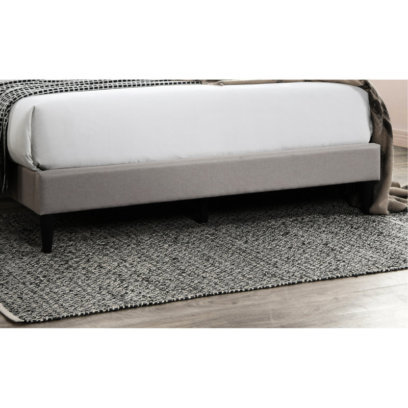Grand lit plateforme en toile de jute brun grand format, tête de lit à motif de losanges moderne, soutien géométrique contemporain sans sommier requis