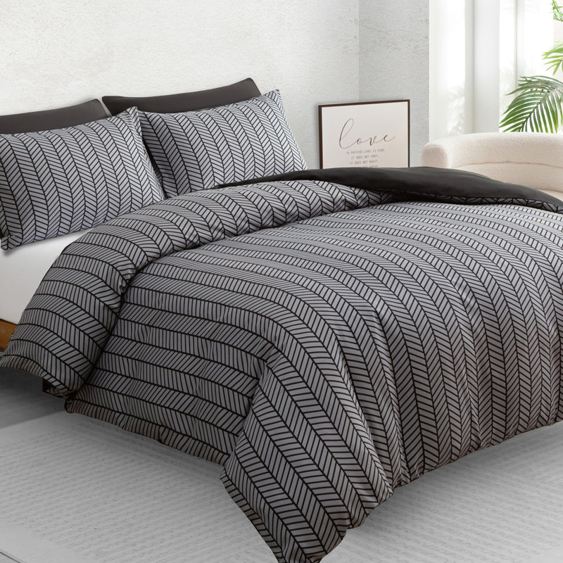 Microfiber Chevron / Zig Zag Duvet Cover Set, Superking, Black& Grey