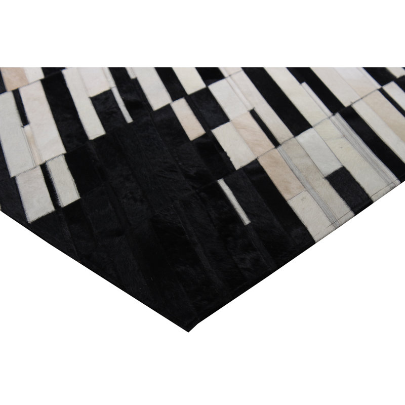 Fait à la main-Naturel-Cuir-Métallique-Patchwork-Cuir de vache-Tapis-Noir-blanc, Rectangle 7 pi 8 po x 9 pi 8 po