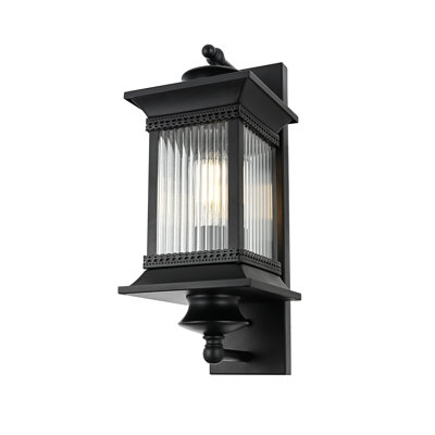 Framhild 7 Inch Outdoor Wall Sconce in Black