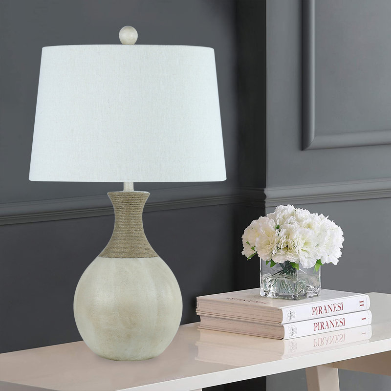Lampe de table en résine Bradyen