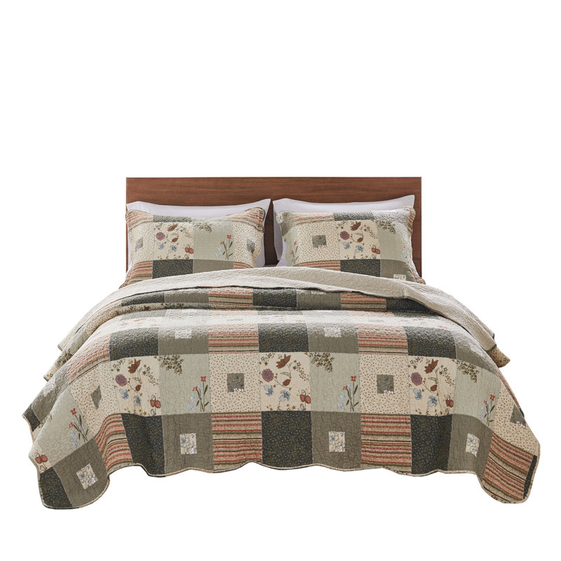Gray Cotton Twin Reversible Quilt Set with Scallop Embellishment
