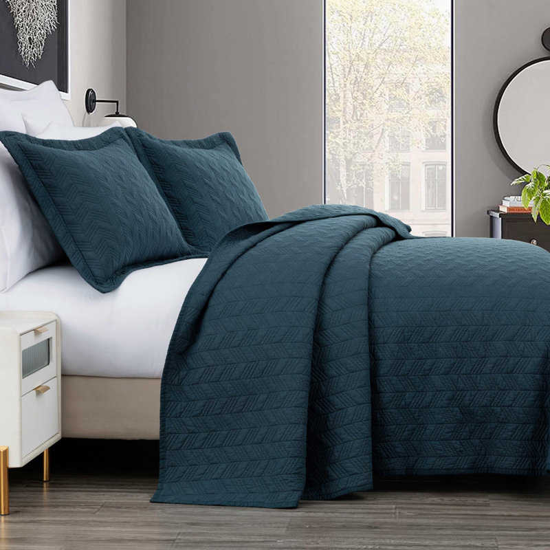 Dark Blue Queen Cotton Reversible Quilt Set