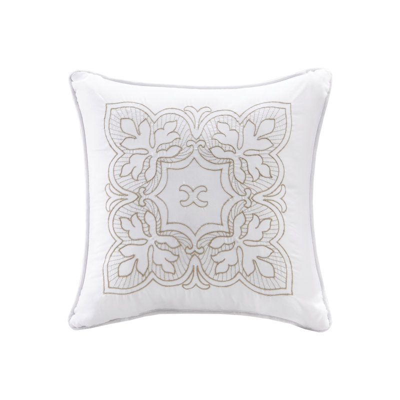 White Microfiber Reversible Daybed Quilt Set with Scalloped Edges
