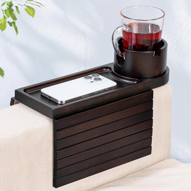 Plateau pour porte-gobelet pour canapé, plateau pour accoudoirs pour canapé en bambou avec porte-gobelet rotatif à 360 °, table de support pour accoudoirs de canapé pliable 3 en 1 pour télécommande / collations / tasses / boissons noyer