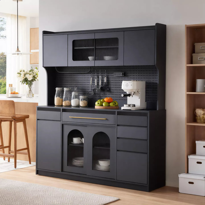 Armoire de rangement autoportante en forme de W à buffet noir avec 6 tiroirs, 5 armoires avec tablettes réglables, panneau arrière, porte-serviettes et prise de courant