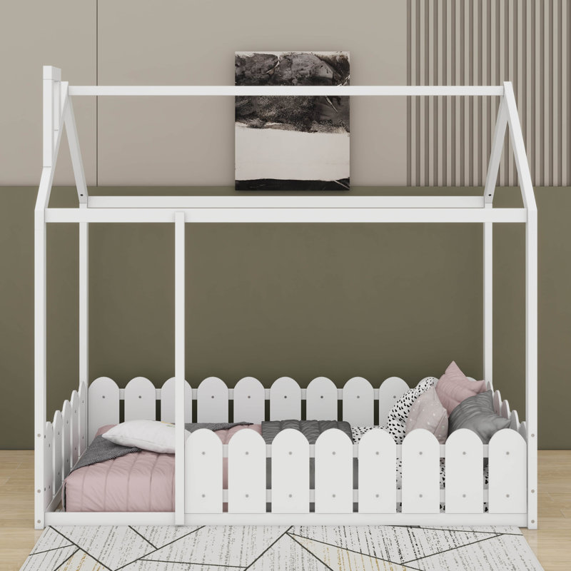 Lit simple en bois avec clôture, Blanc