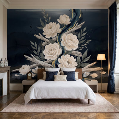 Papier peint mural à fond bleu marine foncé, motif floral de roses aquarelle