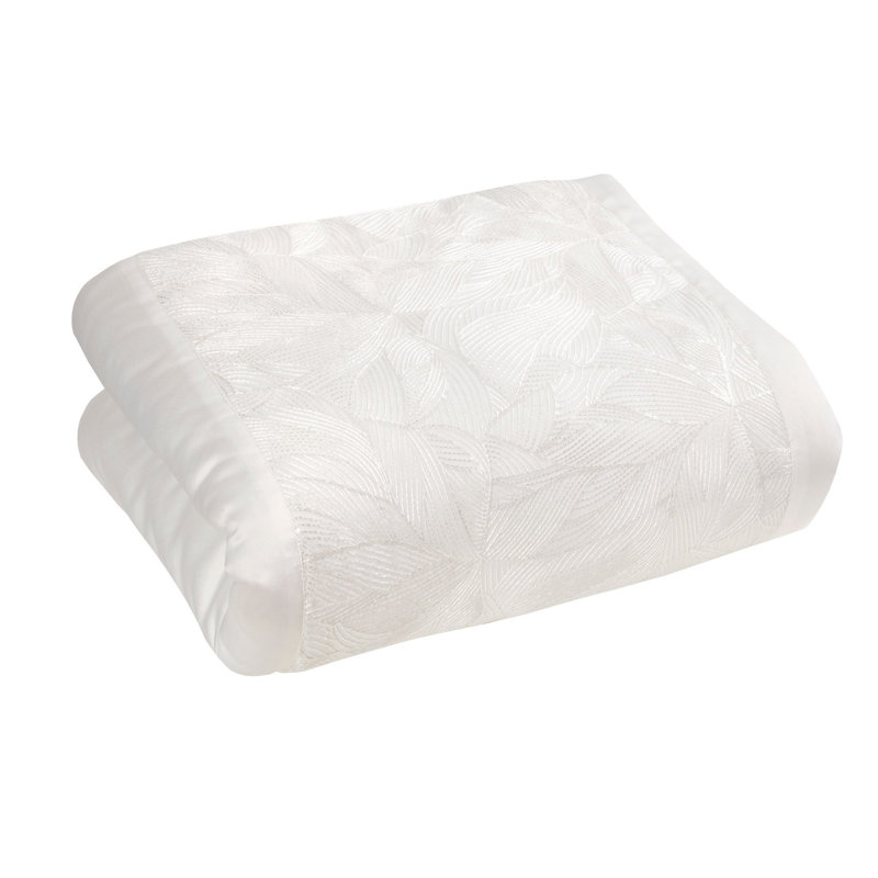 Feaster Polyester Floral Bedspread, Oyster