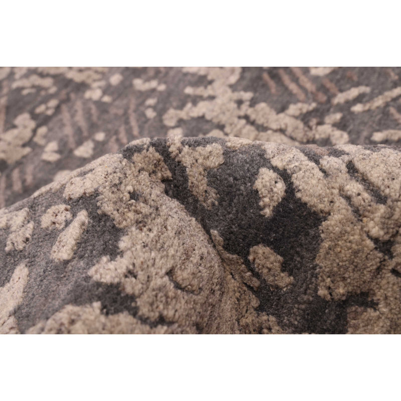 Legacy Grey Rug 5'6" x 7'10"