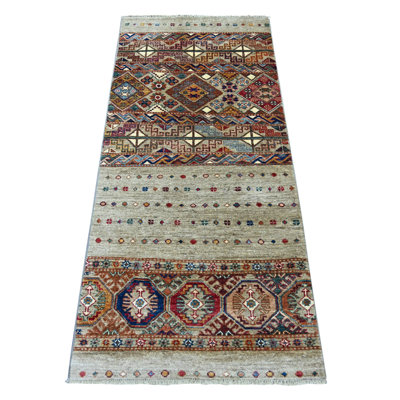Tapis de couloir oriental gris Kazu de 2 pi 6 po x 5 pi 6 po avec motif Khorjin, noué à la main, teinture végétale, pure laine