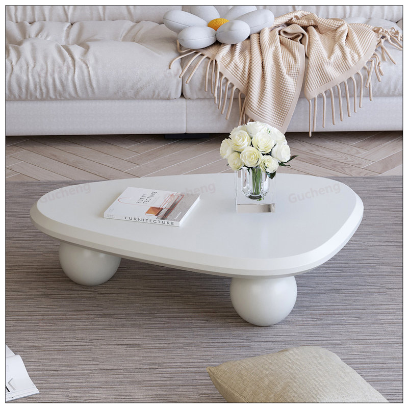 Table basse Cloud avec 3 pieds sphériques, table d'appoint moderne en bois pour les petits espaces de vie