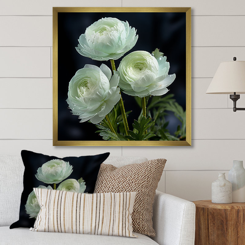 «White Ranunculus Radiance Layers Of Beauty» - art mural Renoncule, H 30 po x l 30 po x P 1,5 po, Toile tendue