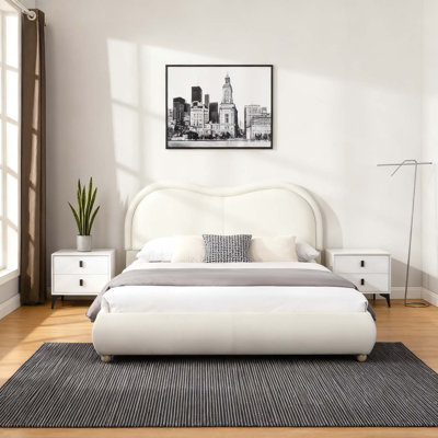 Lit plateforme tapissier de conception moderne