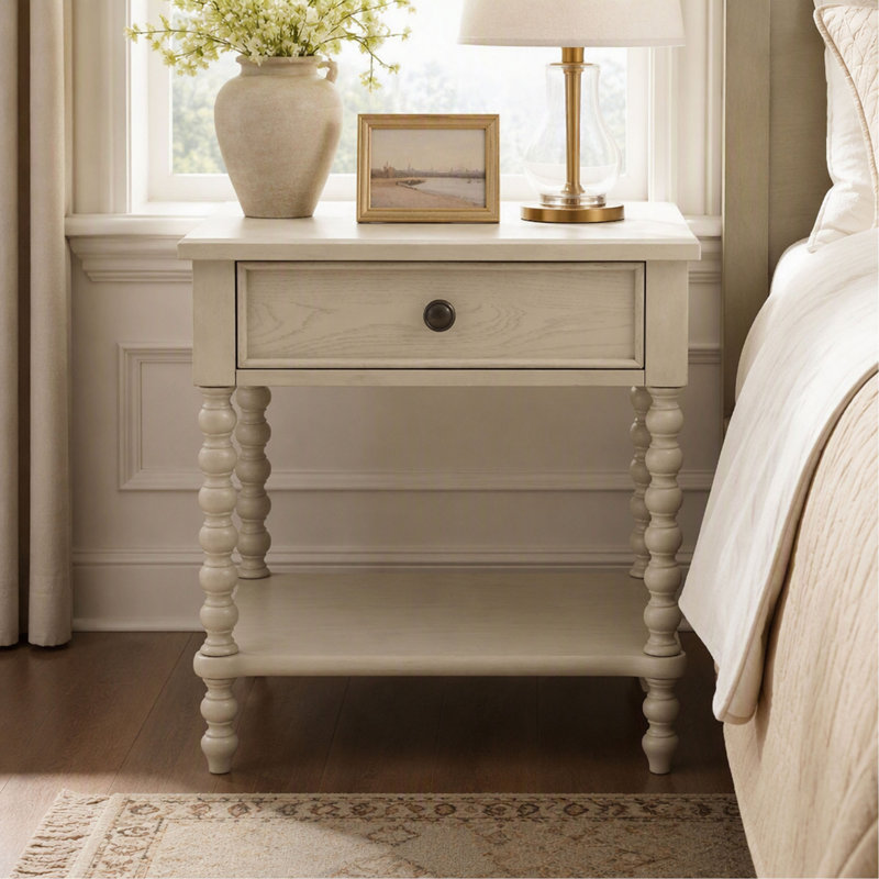 Table de chevet au fini crème antique avec tiroir de rangement pour chambre et organisation du chevet