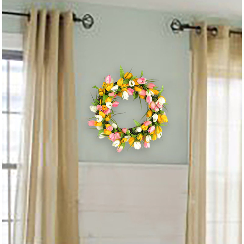 Couronne luxueuse en polysilk fleur de tulipe, H 22 po x l 22 po x P 6 po, Jaune