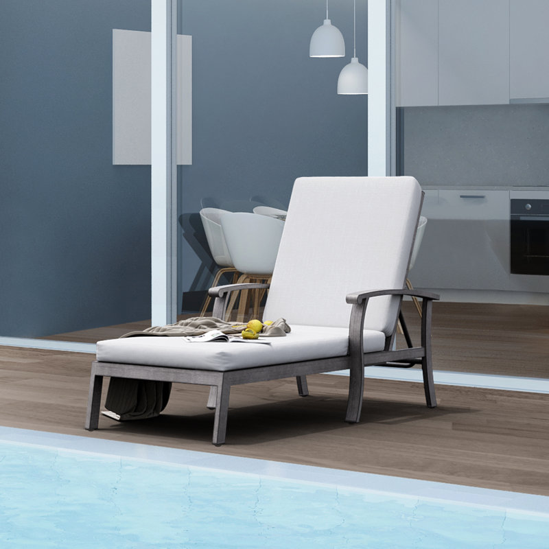 Chaise longue inclinable 62,2 po avec coussins