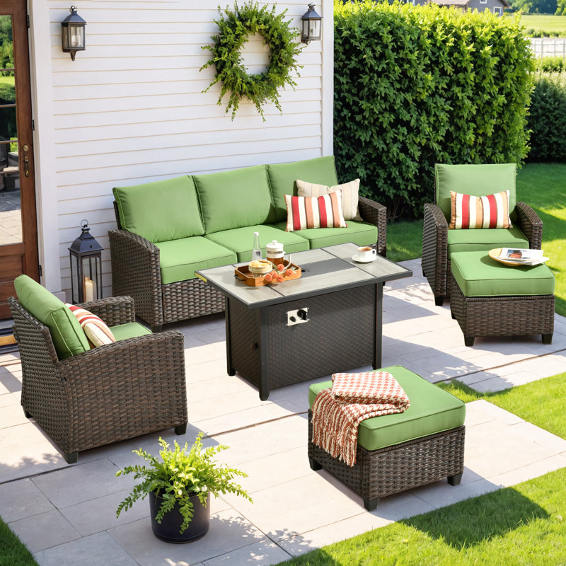 Ensemble de conversation de patio en osier 6 pièces avec table de foyer et coussins de 42 pi, Vert