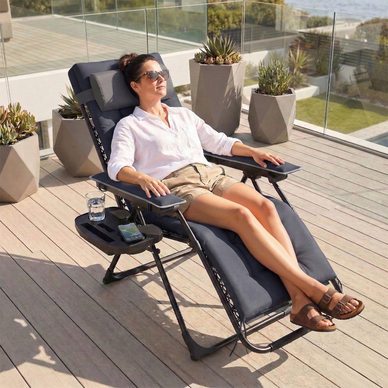 Outdoor Lounge Chair