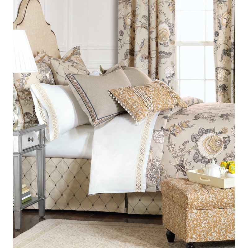 Edith Lumbar Pillow Cover & Insert
