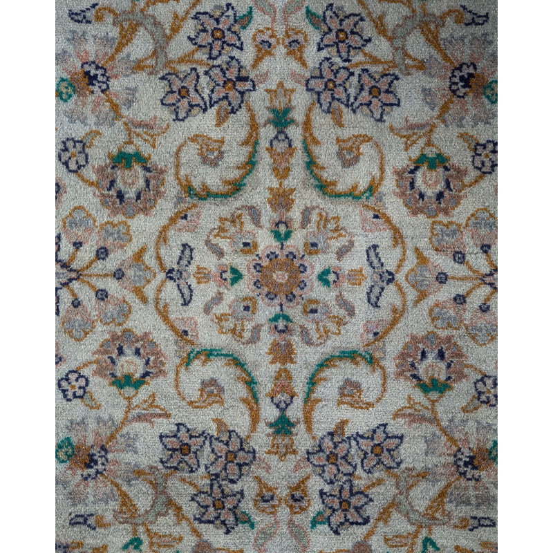 Tapis gris fait à la main de conception unique Chimel