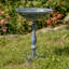 Bain d'oiseaux sur piédestal en métal Mattison-1205314587