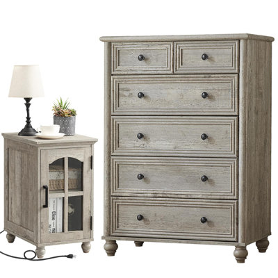 Ensemble de 2 commodes à 6 tiroirs et tables de chevet, mobilier de chambre en bois de style champêtre avec station de recharge et design à colonnes romaines pour chambre, salon et couloir.
