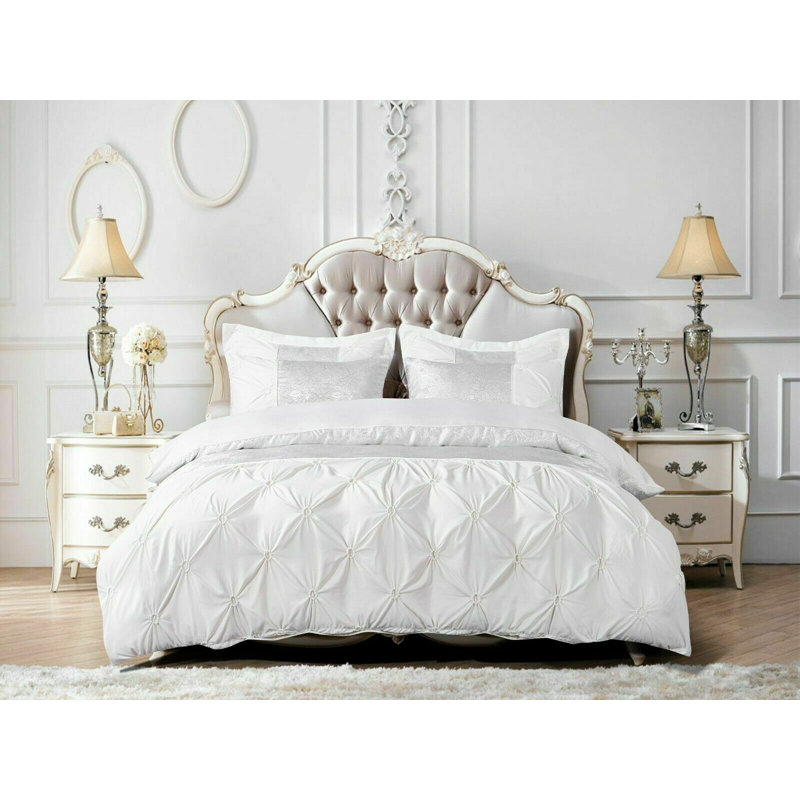 Maya Jacquard Duvet Cover Set Soft Microfiber Bedding with Pillowcases, Hypoallergenic & Luxurious, White