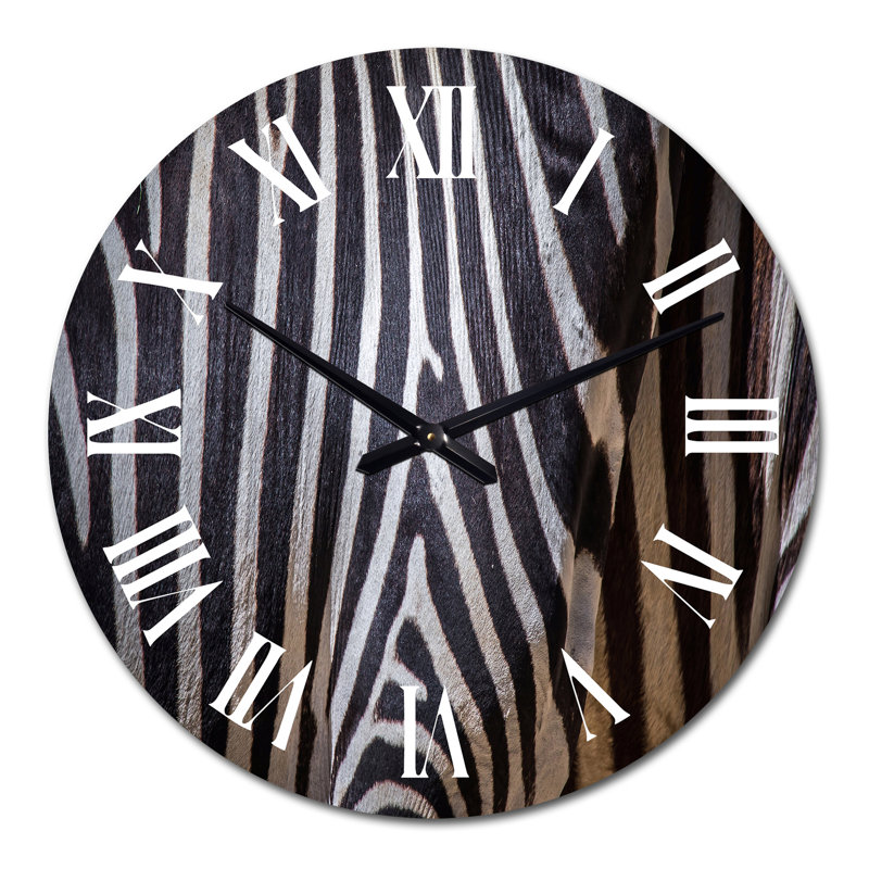 Horloge murale à motif noir et blanc, Moyen