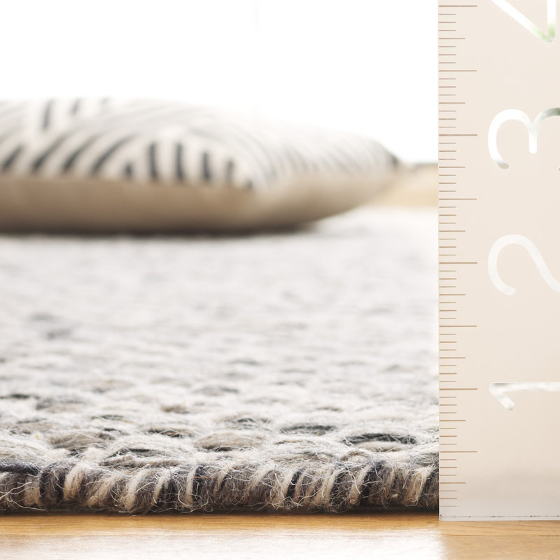 Handmade Gray Wool Rectangular Flatweave Rug, 5' x 8'
