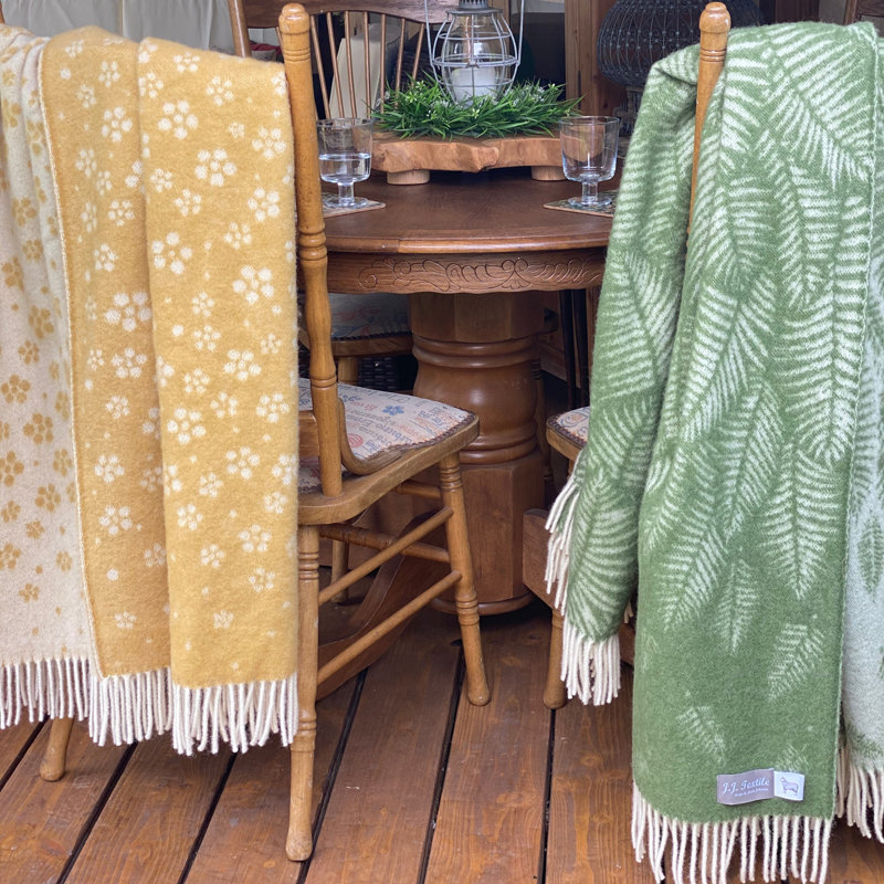 Loose Fern Wool Throw