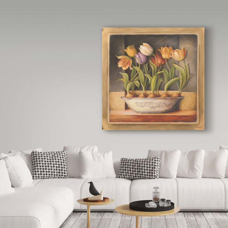 «Tulip Classic Bulb» par Lisa Audit - impression sur toile tendue, H 14 po x l 14 po