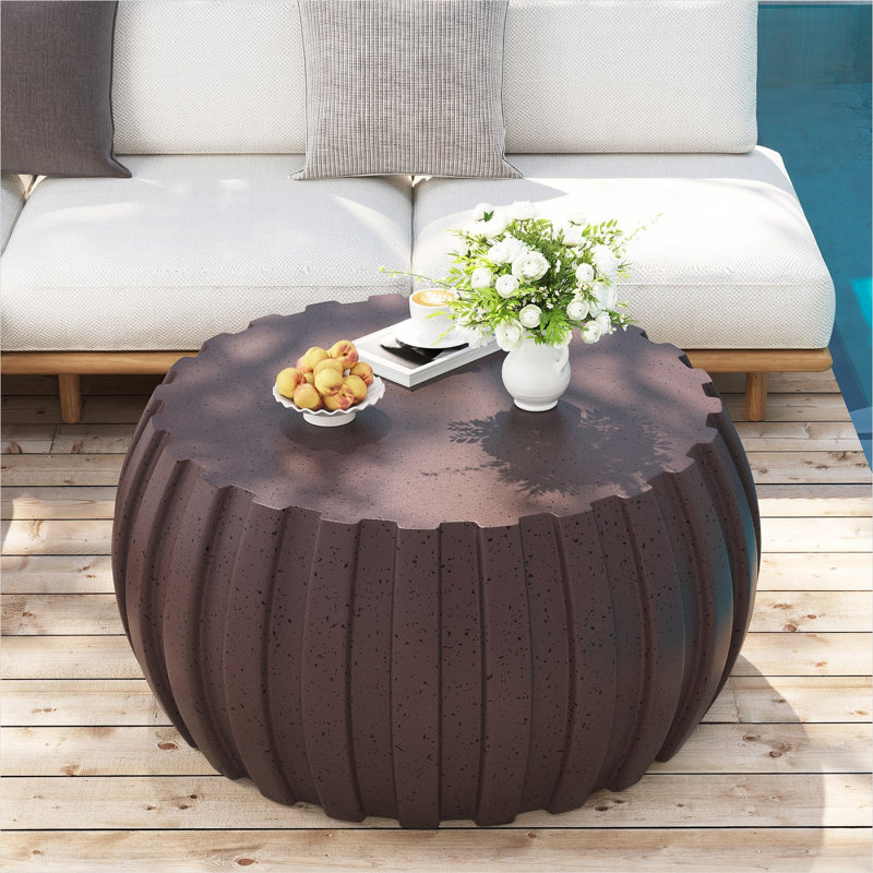 Table basse rectangulaire avec surface résistante à l'eau, faux béton brun chaud, 35,43 pouces de large, pour le salon ou le patio