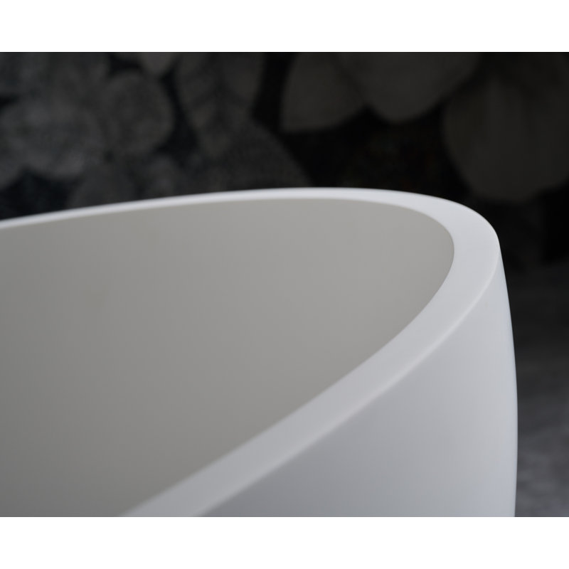 Baignoire autoportante CRESTWOOD 67 po en surface solide blanche