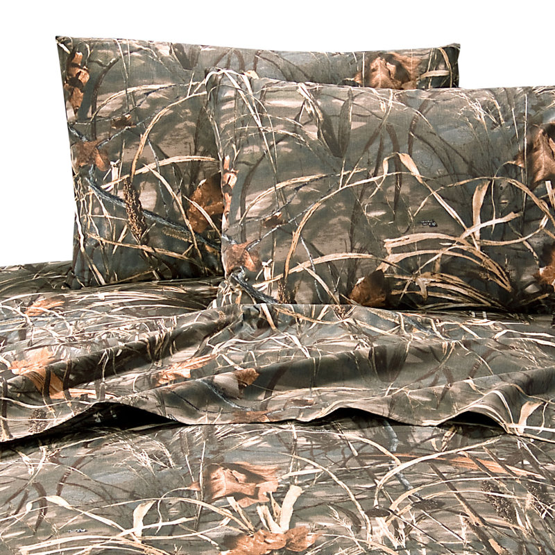 Traditional Camouflage Comforter