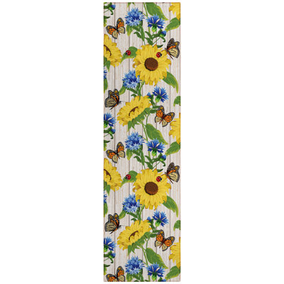 Conness Washable Floral Indoor / Outdoor Rug