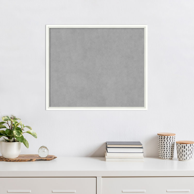 Tableau magnétique encadré blanc Lucie, H 21 po x l 25 po