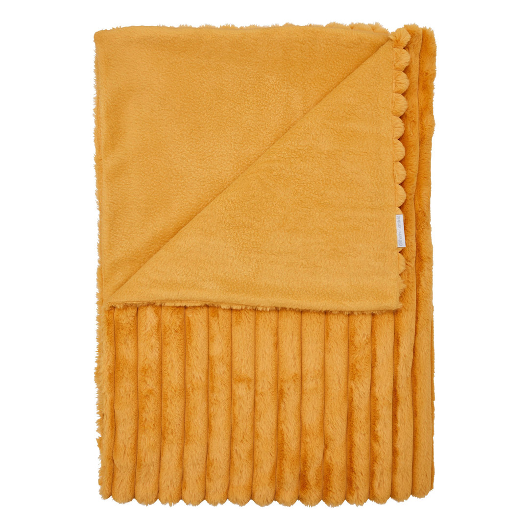 Cosy Ribbed Faux Fur Blanket Throw