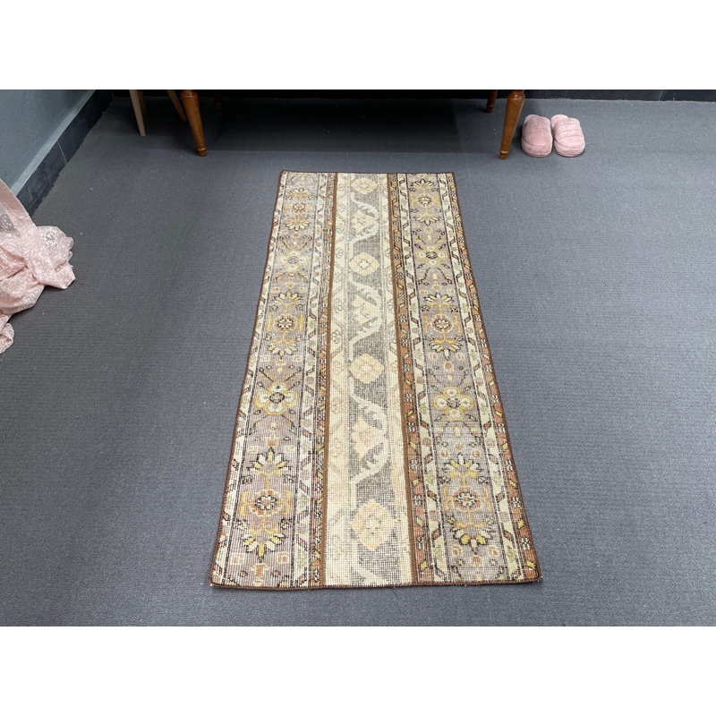 Classic Rug, 24x56,7 Inch Beige Floral Rug
