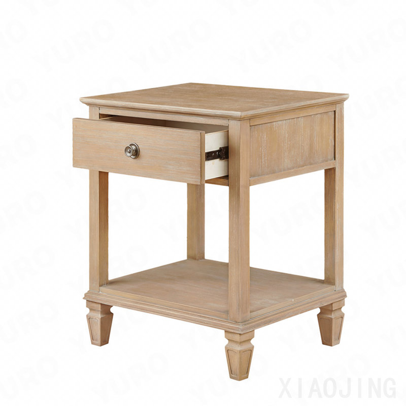 Table de chevet