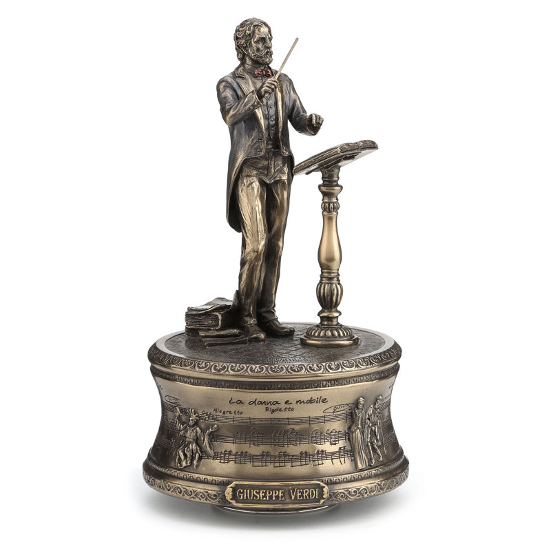 Louis Statue