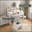 Bureau de coiffeuse blanc avec miroir pivotant à 360 ° et lumières réglables, coiffeuse de maquillage avec fauteuil de rangement et armoire d'appoint avec portes en verre Waveform, coiffeuse avec tiroir pour chambre à coucher