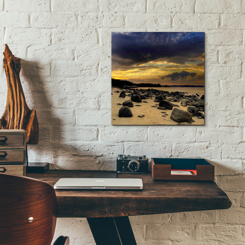 «Rocks On Beach 1» par Photoinc Studio, acrylique, H 12 po x l 12 po x P 0,13 po