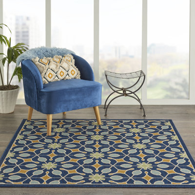 Tapis bleu marine traditionnel Janyce