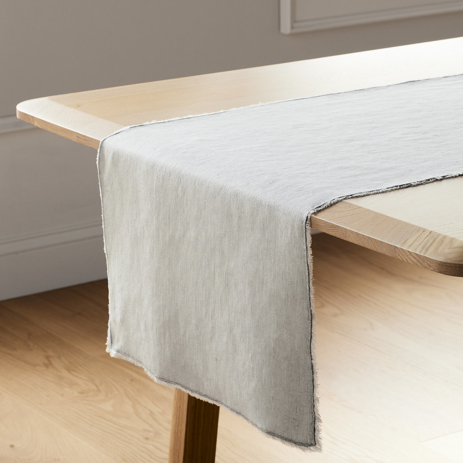 Zadia 72" Linen Table Runner, Blue/Gray