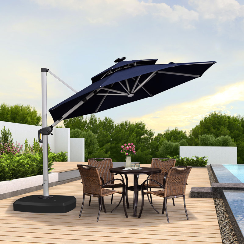 Parasol en porte-à-faux avec base à roulettes Roshea, Marine, L 120 po x P 120 po