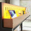Structure de lit simple de taille mezzanine avec tablettes de rangement et panneau perforé, lit mezzanine en métal avec ports USB et lumières DEL-133270651