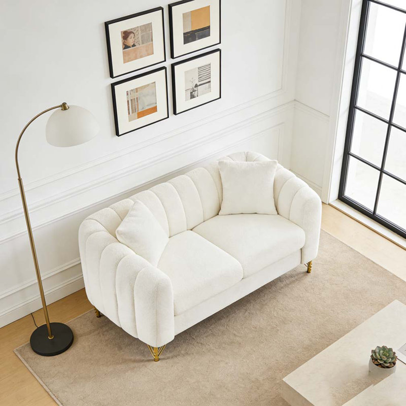 Canapé 63 po en chenille, H 30 po x l 63 po x P 33,5 po, 2, Blanc