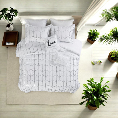 Luxury Contemporary Bedding Sets, Microfiber Polyester, Modern Bedroom Style